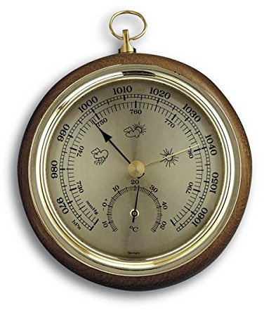 TFA Dostmann Analoges Barometer Thermometer, 45.1000.01, zur Luftdruckmessung und Temperaturmessung, aus Eiche, deutsches Familienunternehmen, braun mit goldfarbenen Applikationen