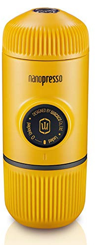 WACACO Nanopresso Tragbare Espressomaschine, Upgrade-Version von Minipresso, 18 Bar Druck, Kleine Reisekaffeemaschine, Ohne Schutzhülle, Manuell Bedient, für Zelten und Wandern, Gelb