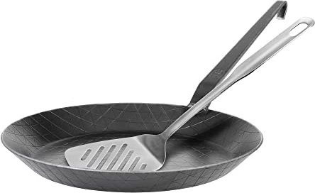 GRÄWE Schmiedeeiserne Bratpfanne F400, Ø 28 cm, Eisenpfanne mit Wender, 400° C hitzebeständig, Pfanne aus Eisen, kratzfeste Bratpfanne, unbeschichtet, Outdoor-Cooking, induktionsgeeignet