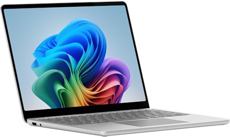 Microsoft Surface Laptop | Copilot+ PC | 13” LCD Touchscreen | Snapdragon® X Plus | 16GB RAM | 512GB Speicher | Neuestes Modell | Platin