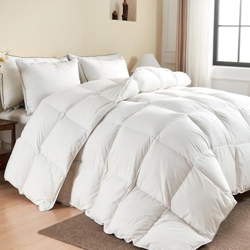 KUSNUG Luxus-Daunendecke 200x200 cm, Ganzjahresdecke mit 90% Daunen und 10% Federn Baumwollmischung, Leicht Warme & atmungsaktive Federdecke, Pflegeleicht