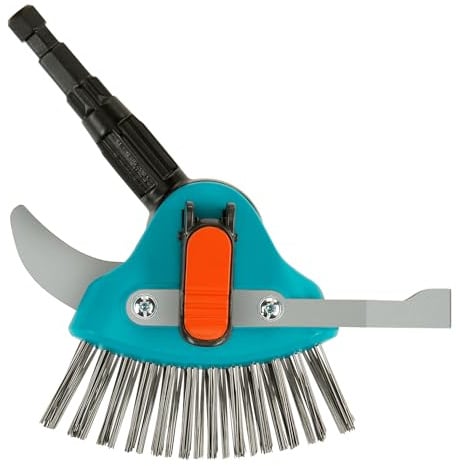 Gardena combisystem-3in1 Fugenreiniger: Multifunktions-Gartenhelfer zum Entfernen von Unkraut und Moos an schmalen und Breiten Fugen, Metallborsten, Edelstahlmesser. Passend zu CS-Stielen (03608-20)