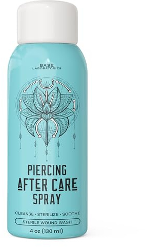 Base Labs Piercing Spray | Reinigt, Desinfiziert & Beruhigt | Saline Solution zur Piercing Pflege | Heilendes Desinfektionsmittel Piercing für Ohren-, Nasen,- Körper und Bauchnabel-Piercings |120 ml