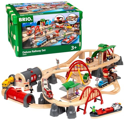 BRIO World Straßen & Schienen Bahn Set Deluxe - Spielzeug ab 3 Jahre | 82 Teile, Holzeisenbahn-Set, Kleinkindspielzeug, Geschenk für Jungen und Mädchen
