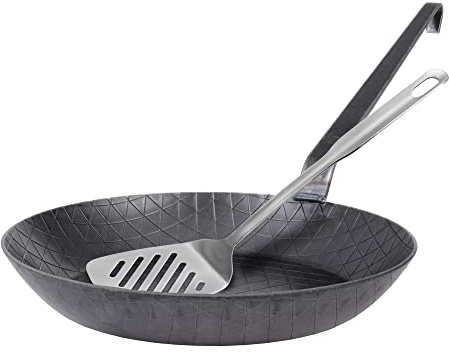 GRÄWE F400 Schmiedeeiserne Bratpfanne hoch, Ø 28 cm, Eisenpfanne mit Wender | 400° C hitzebeständig, Pfanne aus Eisen, kratzfeste Bratpfanne, unbeschichtet, Outdoor-Cooking, induktionsgeeignet