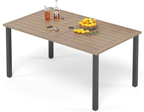 PHI VILLA Gartentisch mit Schirmloch Terrassentisch Wetterfeste Teakfarbe | E-Beschichtung Rostfest Metall, Holzoptikplatte, 4-5cm Schirmloch, für Bistro Outdoor Balkon