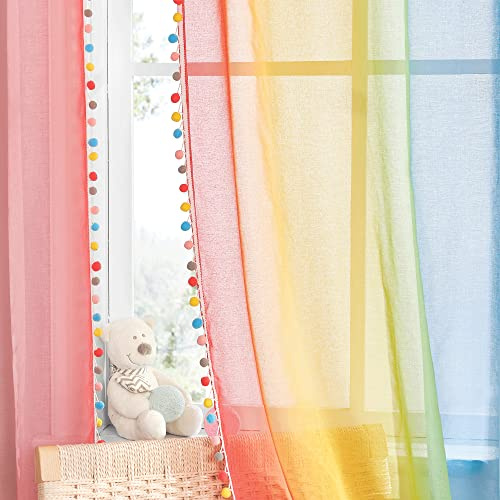 NICETOWN Regenbogen Vorhang mit Bunten Pompons Kinderzimmer Gardinen Kurz | 2er Set H160 x B132cm, Farbverlauf, Transparent, Lichtdurchlässig, Voile Gardinen, mit Ösen, für Schlafzimmer Wohnzimmer
