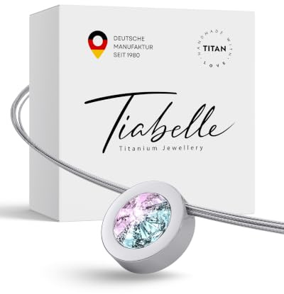 TIABELLE – Collier LARA aus Titan mit funkelndem Swarovski® Kristall – Silberfarbene Kette für Damen – allergenfrei & hautverträglich – Handmade in Germany (L=45cm | 15,9mm ø)