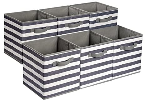 Amazon Basics zusammenklappbarer Aufbewahrungswürfel/Organizer aus Stoff mit Griffen, 33 cm x 33 cm x 33 cm, Weiß/Grau gestreift, 6 Stück