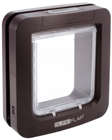 Sure Petcare SureFlap Mikrochip-Haustierklappe mit Sperrmodus für Katzen und kleine Hunde, kompatibel mit RFID-Halsbändern und Mikrochips, EIN-Knopf-Steuerung, 4 x C-Batterien erforderlich, braun