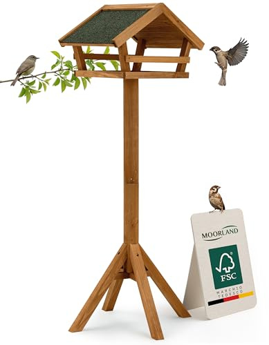 Moorland Vogelhaus mit Ständer Wetterfest – Offenes Vogelfutterhaus Braun aus Tannenholz – 101cm hoch, Bitumendach grün – Vogelfutterhäuschen als Bausatz für Garten & Balkon – VH3