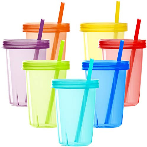 Youngever 7er Pack Kinderbecher mit Strohhalm, 7 Wiederverwendbare Kunststoff Kleinkindbecher mit Deckel Strohhalm in 7 verschiedenen Farben