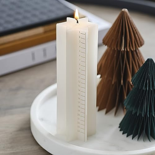 Ginger Ray Adventskalender-Kerze in Sternform mit Countdown-Dekoration, cremefarben