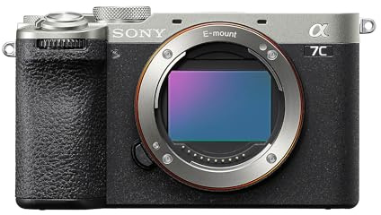 Sony Alpha 7C II Vollformat Systemkamera, 33 MP, 10 B/s, 4K Video | Echtzeit-Autofokus, neigbarer Touchscreen und kompakte, leichte Bauweise für flexible Aufnahmen unterwegs