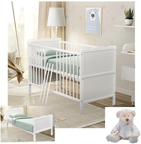 Baby Delux Babybett 70x140 cm weiß Kinderbett umbaubar zum Juniorbett mit Beißschienen Jack Kiefer Massivholz inkl. Teddy Kuscheltier