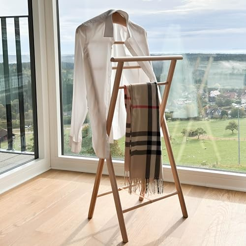 Staboos Herrendiener aus Massivholz, Bio-geölt - Stummer Diener (Buche) | Fertig montiert, Bio-geölt – Stabiler Kleiderständer, klappbar – Stiller Diener für Schlafzimmer, Ankleide, Bad & Flur