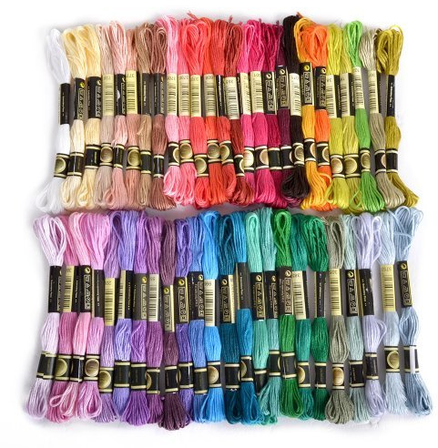 Stickgarn, 100% Baumwolle, 50 x verschiedene farbige Garnknäuel von Fligatto