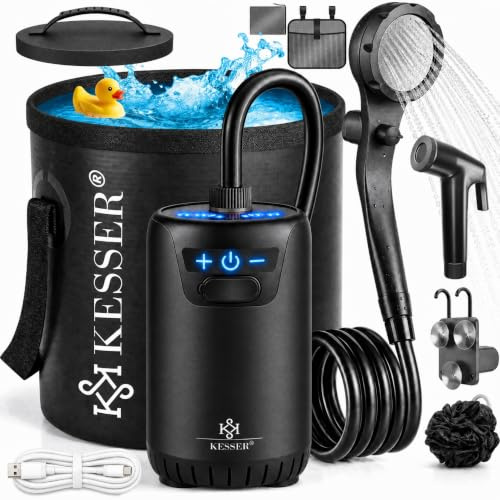 KESSER® Campingdusche Solardusche mit Pumpe & wiederaufladbarem Akku 8000mAh Mobile Dusche | Camping Dusche Set inkl. einstellbarem Duschkopf, 2m Schlauch, Sprühpistole & Halterung