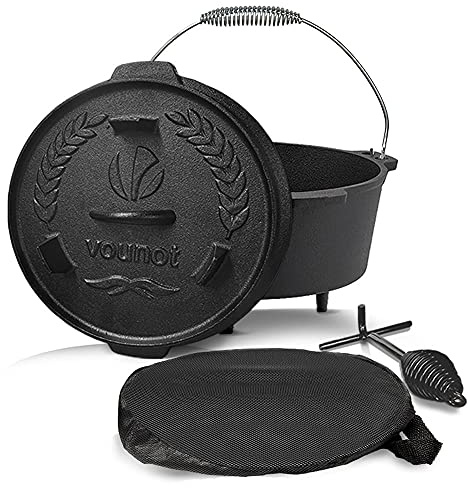 VOUNOT Dutch Oven Set 4.25 Liter, Eingebrannter Feuertopf aus Gusseisen für Garten Lagerfeuer Camping, mit Füßen, Deckel, Deckelheber und Tragetasche